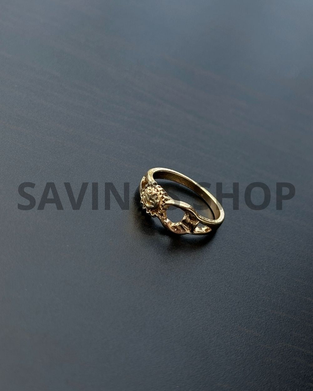 Anello "Leo"